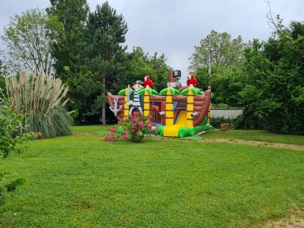Location château gonflable à Nangis